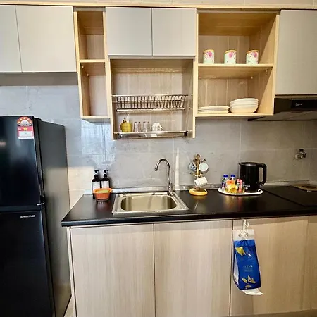 Homestay 20 -11 Antara Residence, Lake View Near Picc Putrajaya Exterior photo