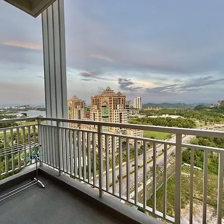 Homestay 20 -11 Antara Residence, Lake View Near Picc Putrajaya Exterior photo