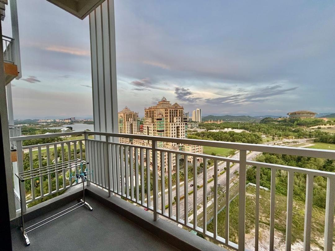 20 -11 Antara Residence, View Near Picc Apartment *